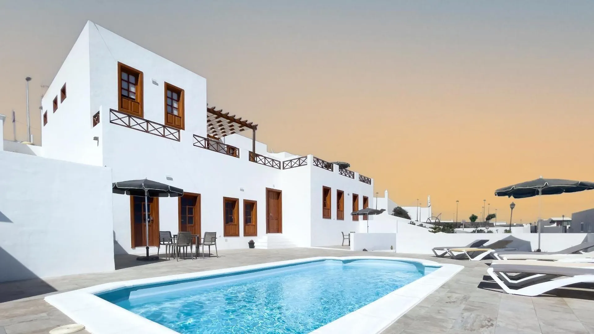 Villa Livia Tías